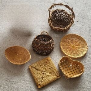 Vintage Misc Lot of 6 Baskets, Trivet, Wall Art Decor, Updated